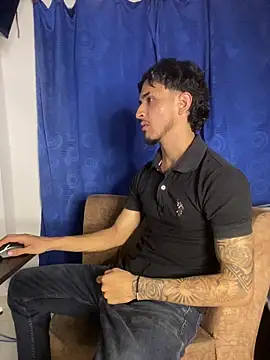 Snapshot of Zayn_kane chatting on February 17, 2:08 am Zayn kane online show from February 17, 2:08 am