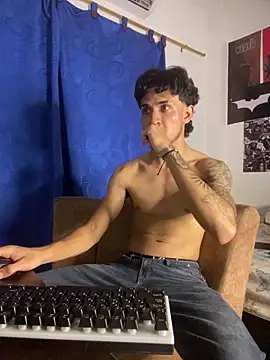 Snapshot of Zayn_kane chatting on February 28, 1:06 am Zayn kane online show from February 28, 1:06 am