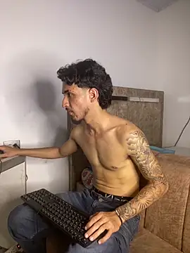 Snapshot of Zayn_kane chatting on March 1, 8:44 pm Zayn kane online show from March 1, 8:44 pm