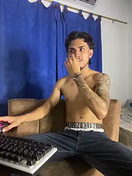 Snapshot of Zayn_kane chatting on March 7, 1:24 am Zayn kane online show from March 7, 1:24 am