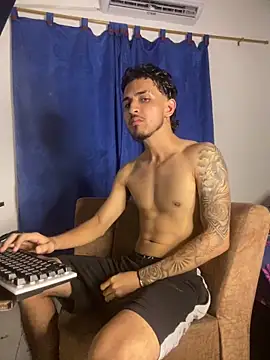 Snapshot of Zayn_kane chatting on March 11, 11:55 pm Zayn kane online show from March 11, 11:55 pm