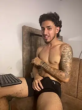 Snapshot of Zayn_kane chatting on March 25, 11:55 pm Zayn kane online show from March 25, 11:55 pm