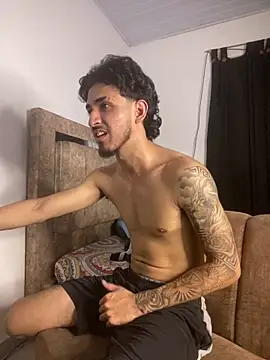 Snapshot of Zayn_kane chatting on March 27, 2:28 am Zayn kane online show from March 27, 2:28 am