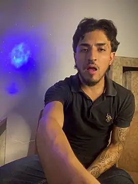 Snapshot of Zayn_kane chatting on March 29, 12:54 am Zayn kane online show from March 29, 12:54 am