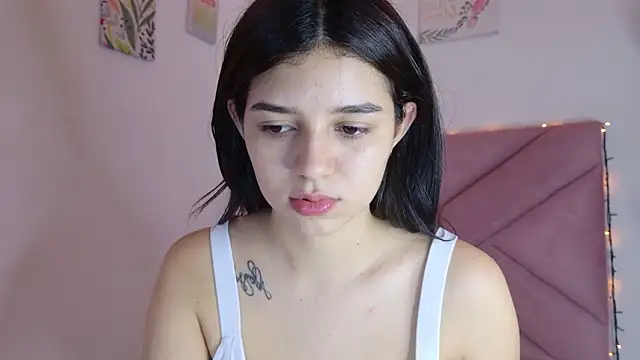 Snapshot of eva_sin18 chatting on February 12, 11:11 pm eva sin18 online show from February 12, 11:11 pm