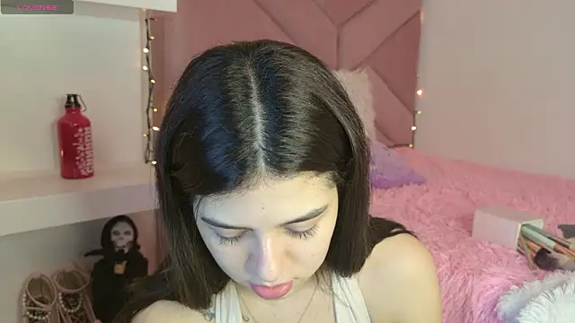 Snapshot of eva_sin18 chatting on February 25, 11:14 pm eva sin18 online show from February 25, 11:14 pm