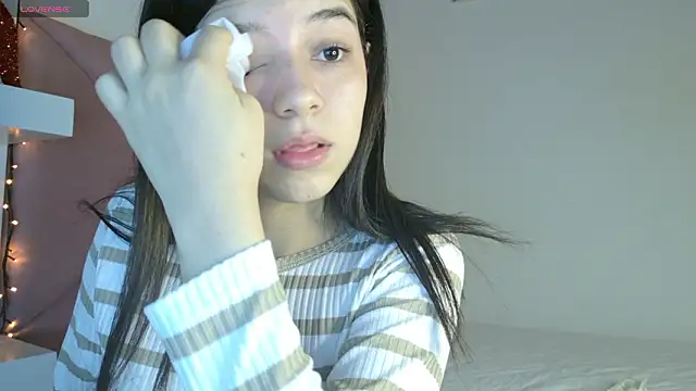 Snapshot of eva_sin18 chatting on March 2, 12:13 am eva sin18 online show from March 2, 12:13 am