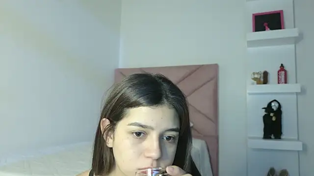Snapshot of eva_sin18 chatting on April 26, 11:24 pm eva sin18 online show from April 26, 11:24 pm