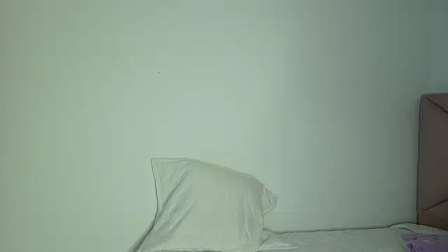 Snapshot of eva_sin18 chatting on May 16, 12:29 am eva sin18 online show from May 16, 12:29 am
