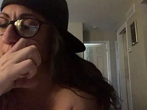 Snapshot of KittyKat_LoLo chatting on March 10, 2:26 pm KittyKat LoLo online show from March 10, 2:26 pm