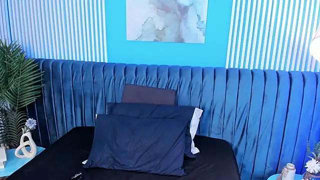 roxy hell online show from September 14, 12:15 pm