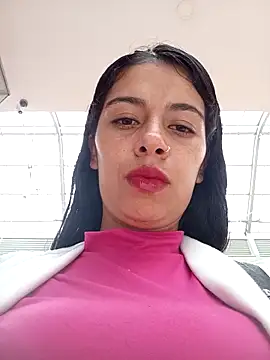 Snapshot of Nathaly_12 chatting on March 17, 6:11 pm Nathaly 12 online show from March 17, 6:11 pm