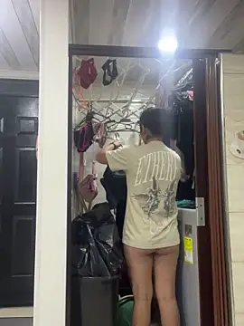 Snapshot of Nathaly_12 chatting on November 12, 5:41 am Nathaly 12 online show from November 12, 5:41 am