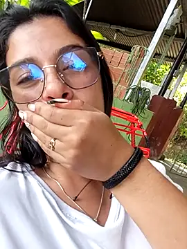 Snapshot of Nathaly_12 chatting on December 5, 6:37 pm Nathaly 12 online show from December 5, 6:37 pm