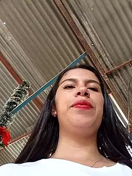 Snapshot of Nathaly_12 chatting on December 15, 5:06 pm Nathaly 12 online show from December 15, 5:06 pm