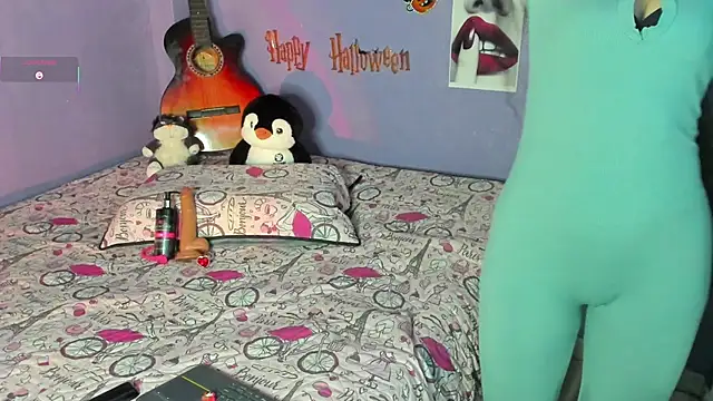 Snapshot of lizeth_sweet chatting on October 24, 4:03 pm lizeth sweet online show from October 24, 4:03 pm