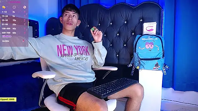 dareck 18 online show from October 4, 3:04 am