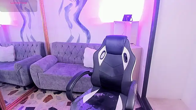 Snapshot of VanessaScott_ chatting on March 10, 5:34 am VanessaScott online show from March 10, 5:34 am