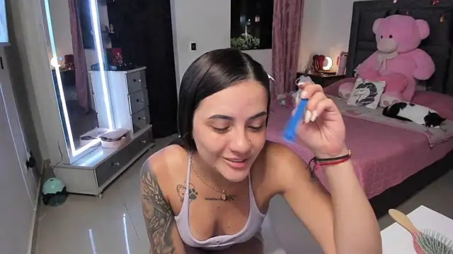 Snapshot of Paulet_Johnson chatting on March 27, 4:51 am Paulet Johnson online show from March 27, 4:51 am