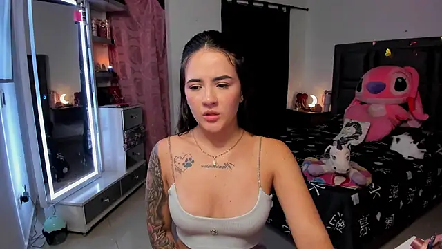 Snapshot of Paulet_Johnson chatting on April 7, 6:47 am Paulet Johnson online show from April 7, 6:47 am