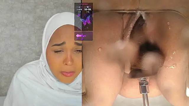 Snapshot of BBWHijab chatting on March 8, 11:08 pm BBWHijab online show from March 8, 11:08 pm