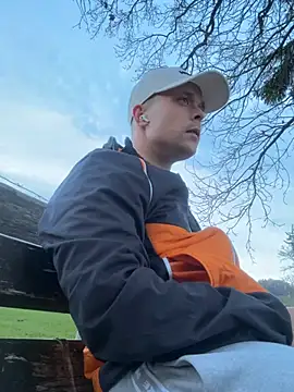 Buroo97 online show from April 9, 5:51 pm