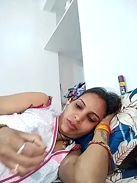 Hotty-Nidhi online show from March 11, 10:18 am