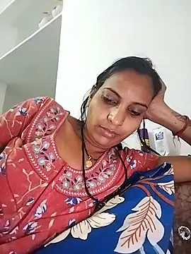 Hotty-Nidhi online show from March 23, 6:05 am