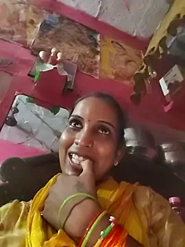 Hotty-Nidhi online show from October 7, 1:41 pm