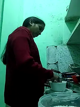 Hotty-Nidhi online show from November 14, 4:17 pm