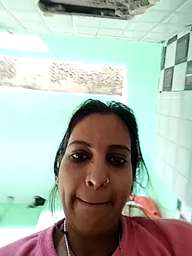 Hotty-Nidhi online show from February 8, 4:27 am