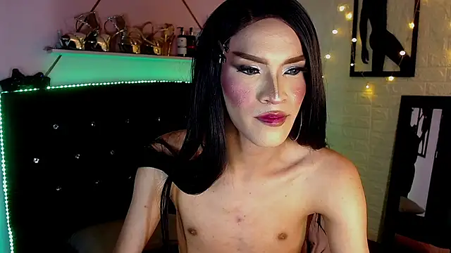 agatha rodriguez online show from January 5, 5:27 pm