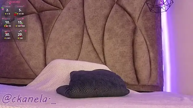 Kanela miller  online show from November 23, 1:00 pm