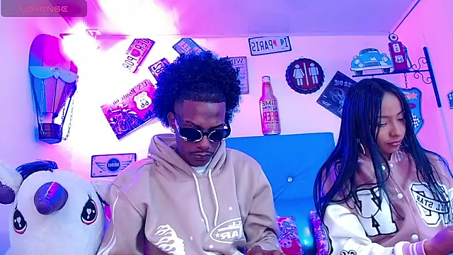 lili roussi online show from September 9, 3:28 am