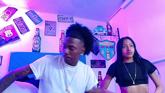 lili roussi online show from September 22, 10:45 pm