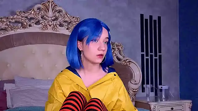 Gia Riccardo online show from October 31, 3:57 pm