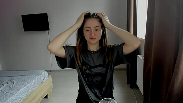 LilyHaart online show from December 20, 7:04 am