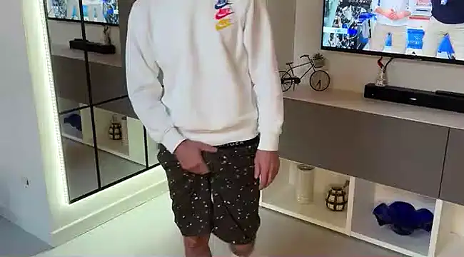 Snapshot of JOREDDs chatting on March 16, 5:36 am JOREDDs online show from March 16, 5:36 am