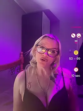 Curvy-Cleo online show from April 29, 8:37 pm