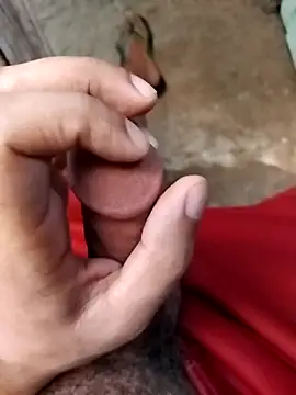 Snapshot of Fr1925 chatting on November 28, 6:43 pm Fr1925 online show from November 28, 6:43 pm