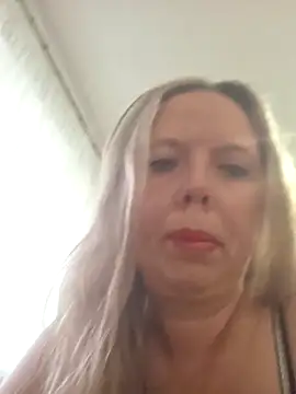 Irina3718 online show from November 27, 1:35 pm