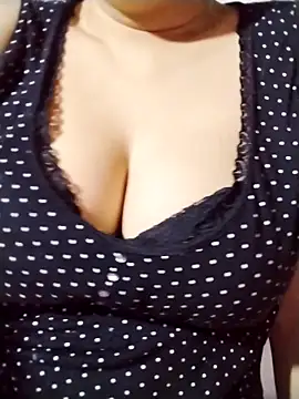 Snapshot of az9ovsqjqhva chatting on October 18, 1:52 am az9ovsqjqhva online show from October 18, 1:52 am