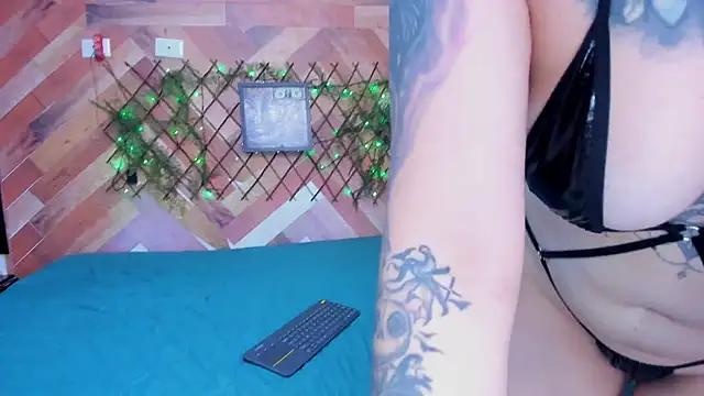 EmilyandChristianTattoos online show from November 8, 12:44 am