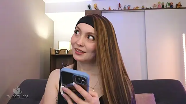 Snapshot of Te_para_2 chatting on October 12, 2:49 pm Te para 2 online show from October 12, 2:49 pm