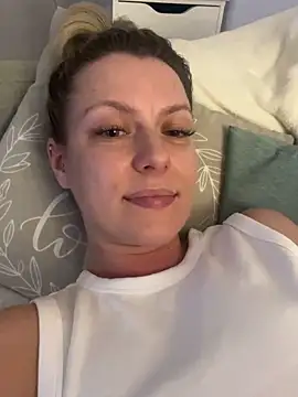 AnnastasiaMills online show from April 30, 8:57 pm
