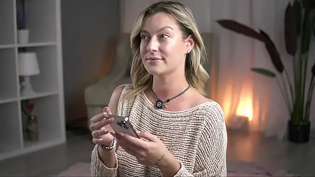 AnnastasiaMills online show from May 27, 8:06 pm
