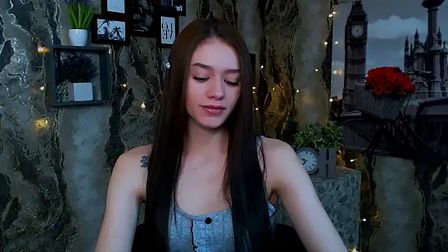 Snapshot of LanaTey chatting on March 2, 6:25 am LanaTey online show from March 2, 6:25 am