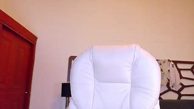 alice rous21 online show from October 31, 1:23 pm