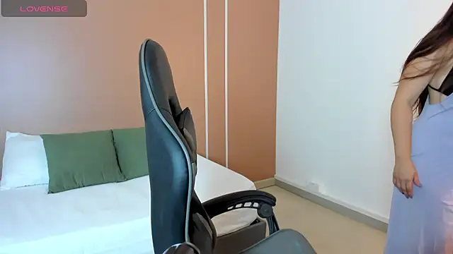 Snapshot of sophia_martinezz_ chatting on September 22, 4:09 pm sophia martinezz online show from September 22, 4:09 pm