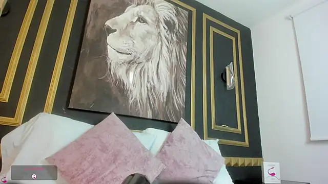 Snapshot of sophia_martinezz_ chatting on October 2, 7:21 pm sophia martinezz online show from October 2, 7:21 pm